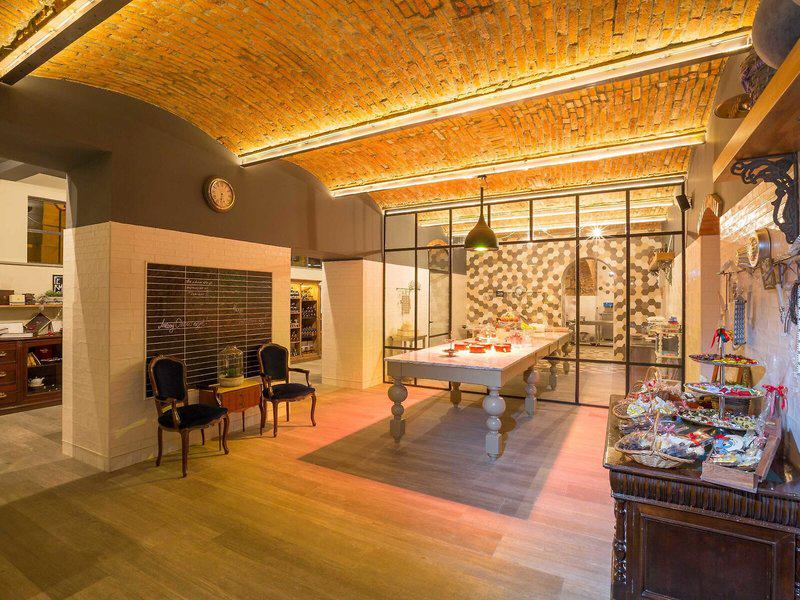 A690F70FF3F6521F93F4B67727A8D9D4