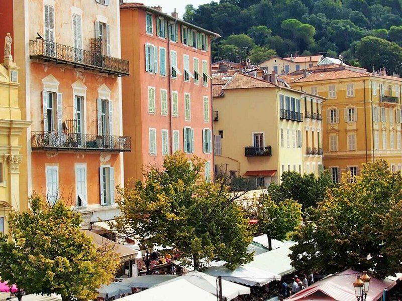 A8314DD3DE881C446D8FC1CDE5A5A8BB