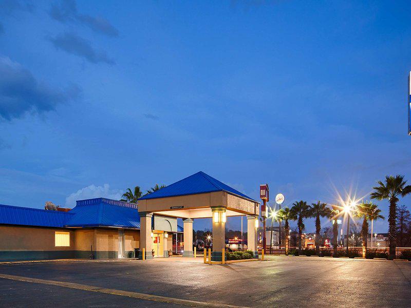 BCE9D206BE907EC5AE3D57AD12221FD9