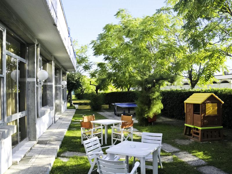 BF1973D9E827AC0E8BD8C1A0034F677D