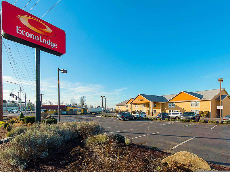 660AAB0A76C71F48CC5D0AB868F2E87E