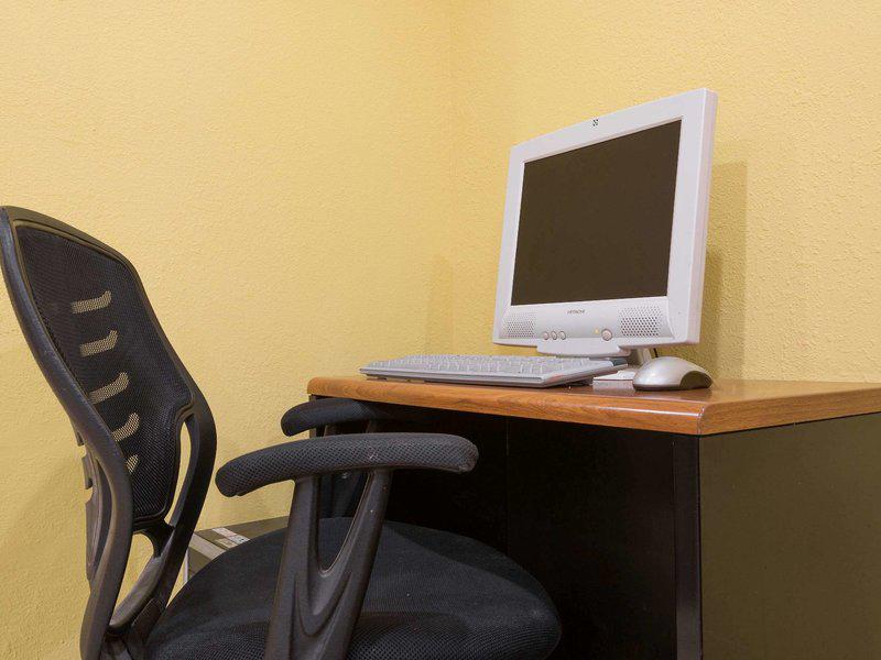 4A8871E6B590DEB43B1A8F3F24B5C0A4