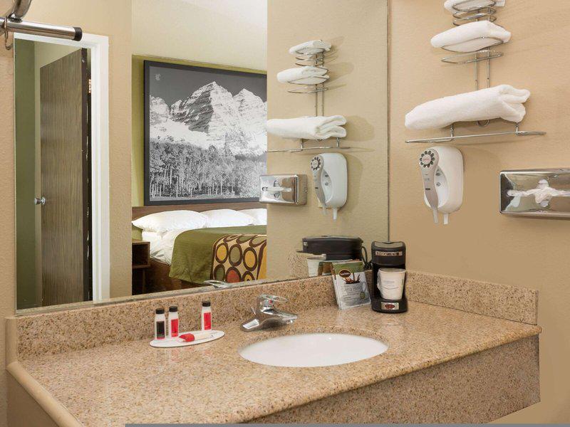 F3D994187316922C908DA8205531211D