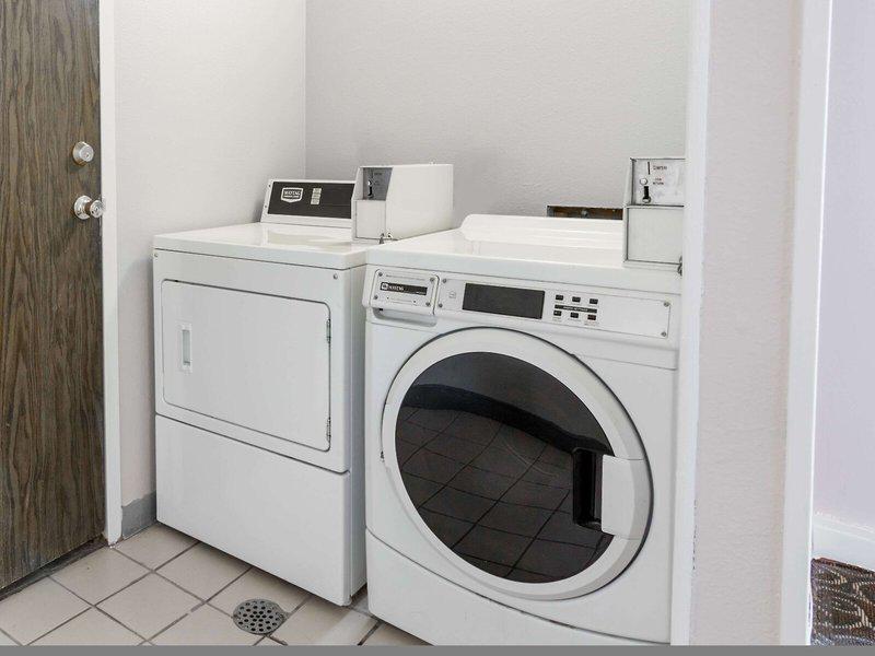 FB8047A73EC56D4F4135CA0DBB4CEA09