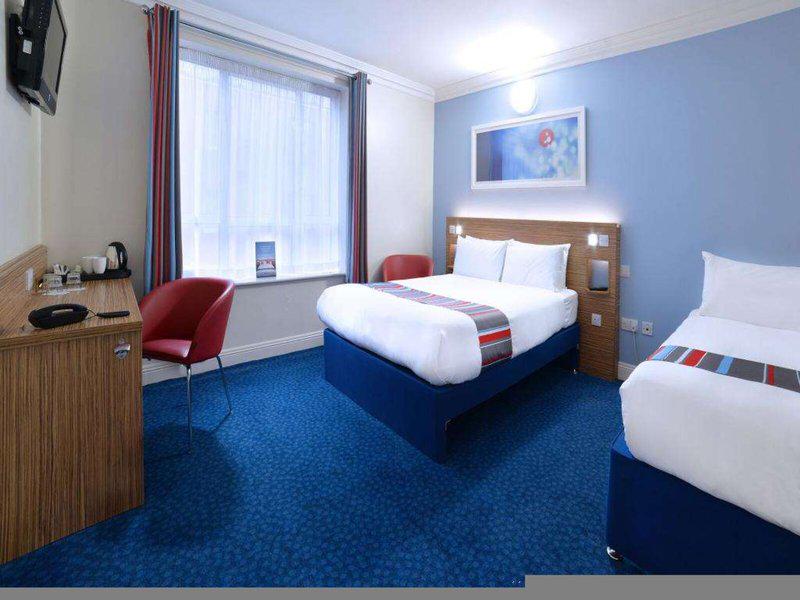 DD3959B87D58738FDD5AF5378C5127DF