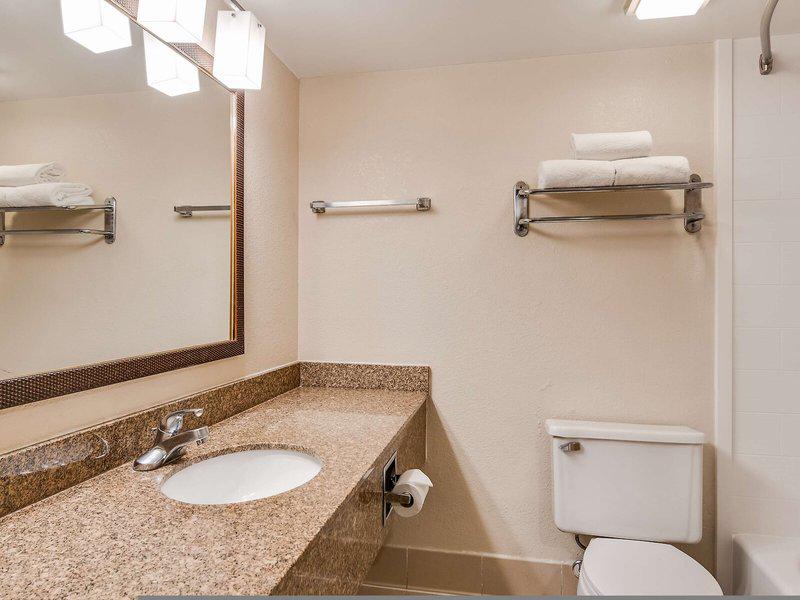 E409786D4B0EBE851336022F17DEC77D