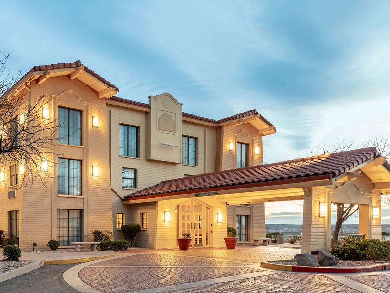 B9BAEC743BF01827B1B2A86FD40129D2