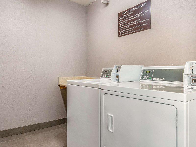 45EA09B207E941C6A4455B9780D17059