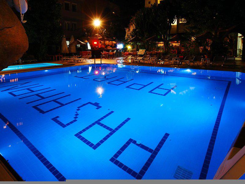 2B1D0E951A1DE4FBFCB3BFD025269DB5