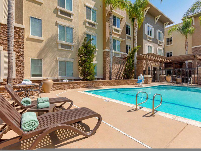 6158D01C01B588D8C2BC480FD332F683