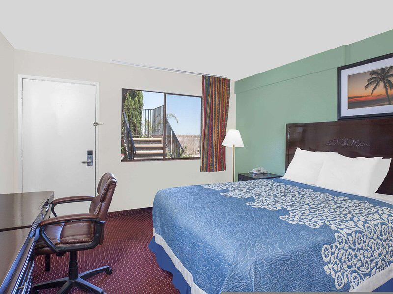 A2E0DBE8DA7B79E687B5639770A60236