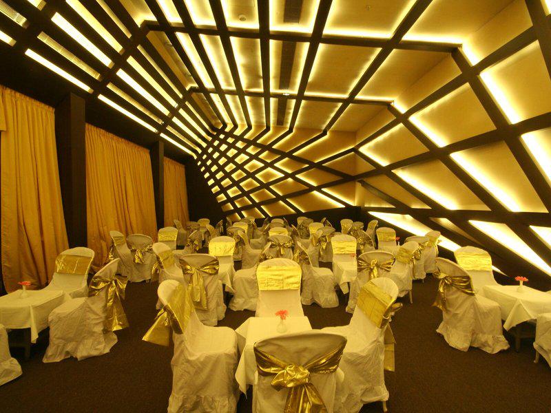 D89555670CB6E0A4AE4931F3C3946647