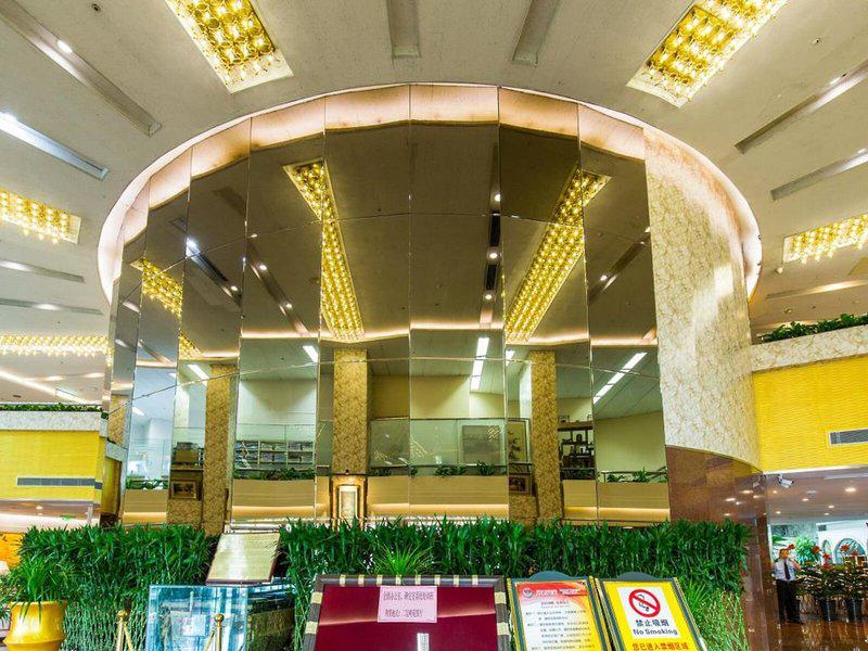 FDC84D6763C8F3596814B779457FF92E