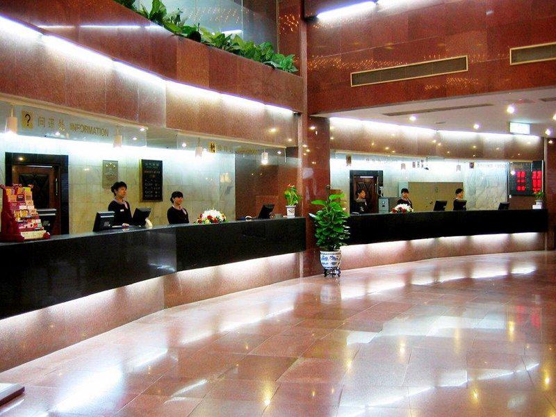 F87F983467F2BC8F4B9E28802A1D38FB