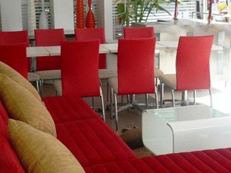 0368E15E1C49BF6C08A420A1C2A06BF8