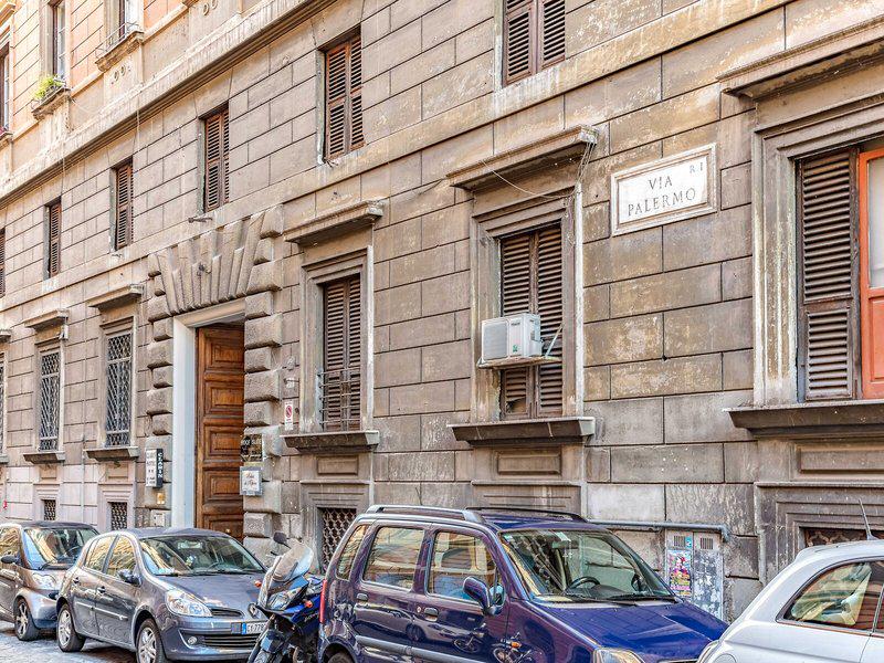 8200D98F8D8D375989634EC5E5A2C924