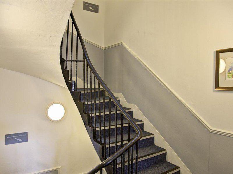 1047BF0684896D85B2F5C21D7A278765