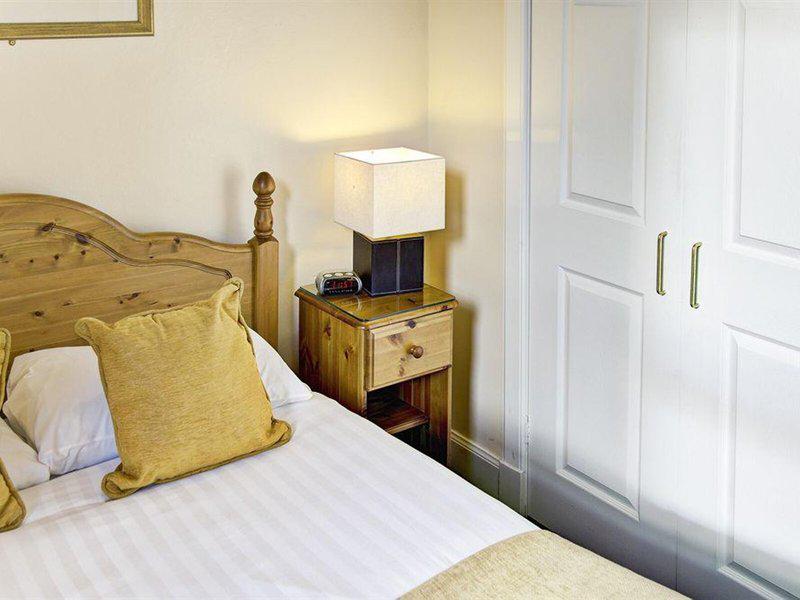 4183513CEE8EB17195D18061A520C4EB