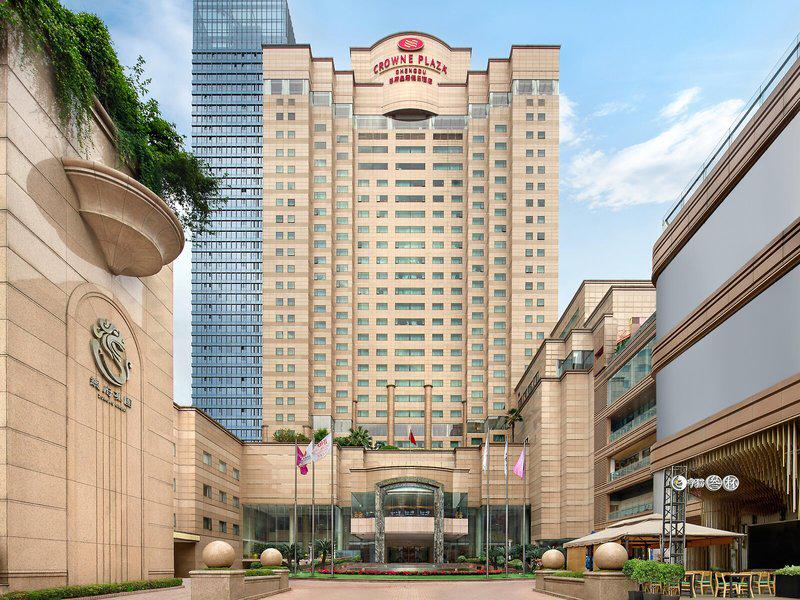 EDF7FB926F6785660613651AB22BB2F4