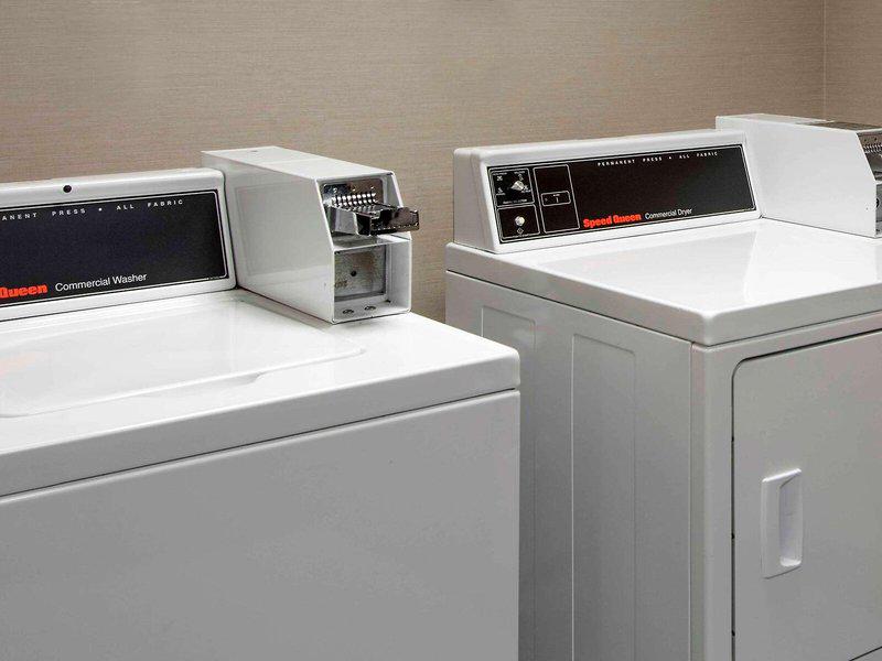 BD0EA70BAB37C2DE2C25F71F35653D6F