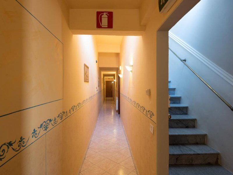 FFFEDF2BD84E227CC2A7FA672616A7C3