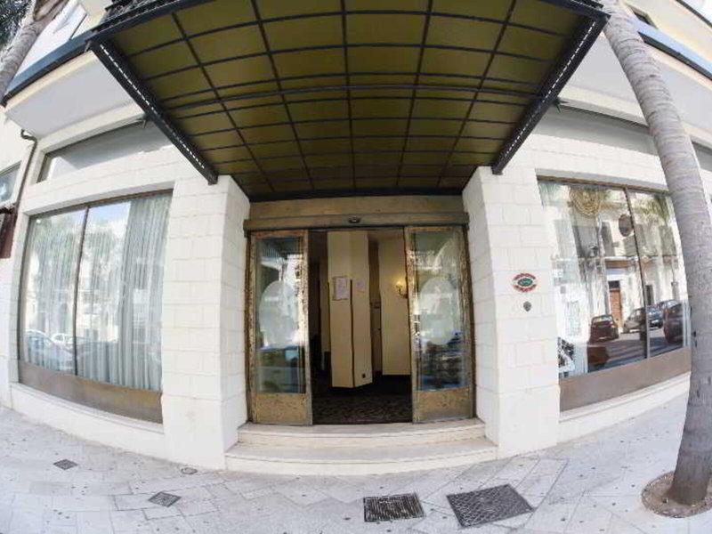 21FEFE741225F9ABD3E1CDE604405EA0