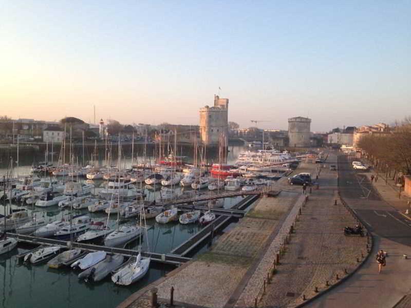 B81712F2ACFD75EB08D6ABEAD22318F3