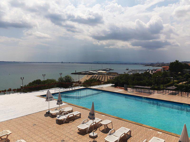 1074CB58B3A311D57A5D4CB6F6461626