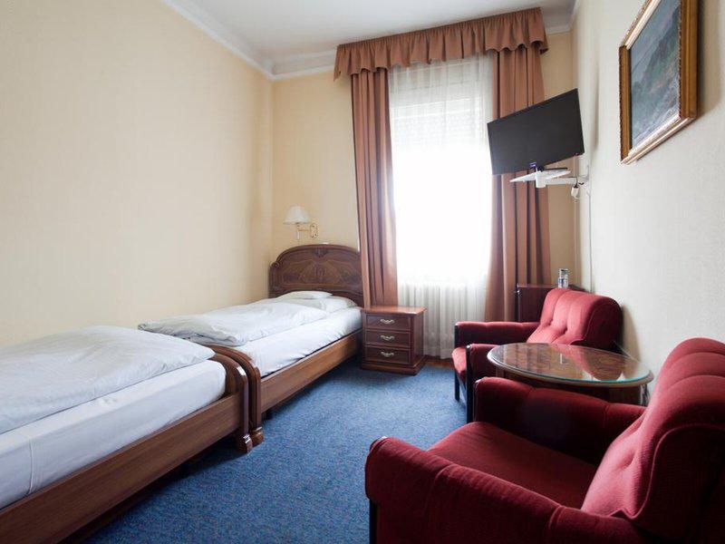 2C5EB1980582B2EE6870D2CA7E1539D2