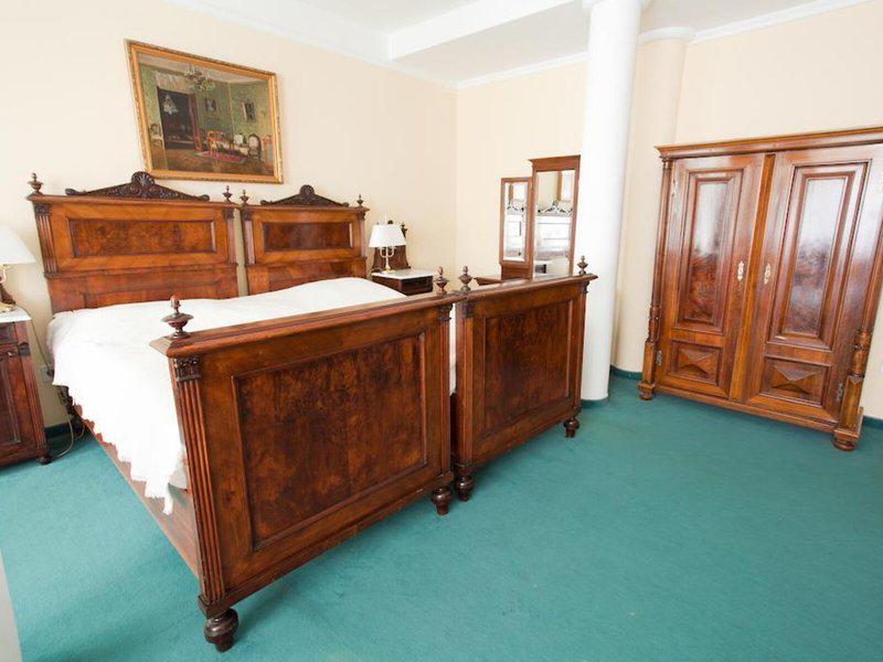 FB5874C94C6A64C67EBFEDBF0A28F18E