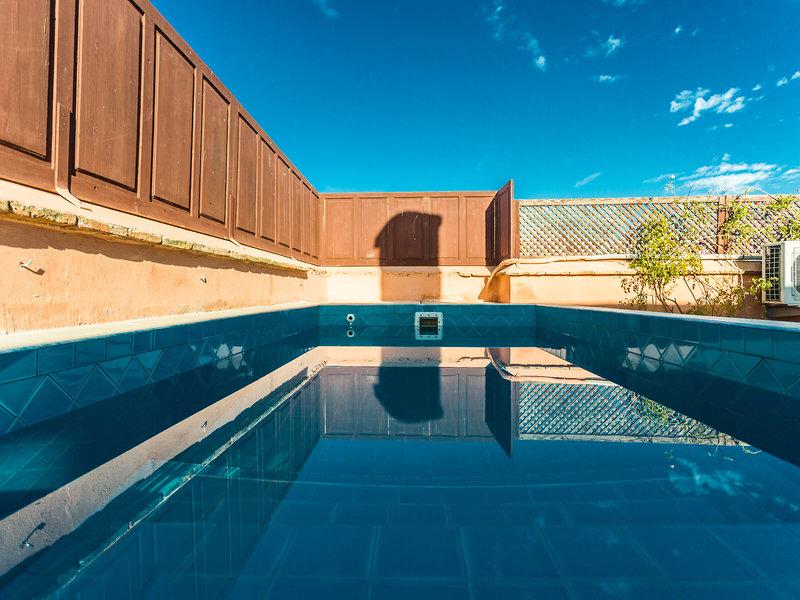 6113D273BAA7AE2ACFB937A4F9F10AEA