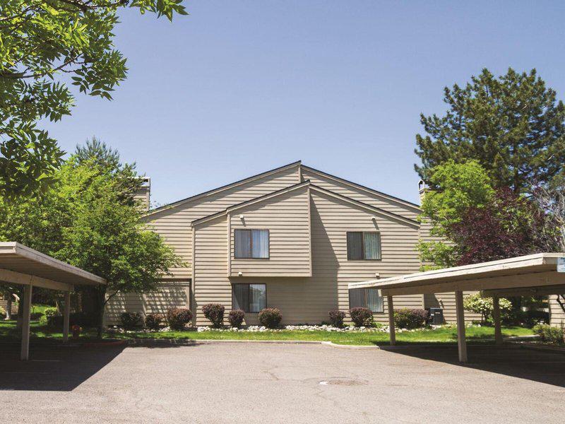 2BDF75FB144BD88BA97E55190B4A5A5B