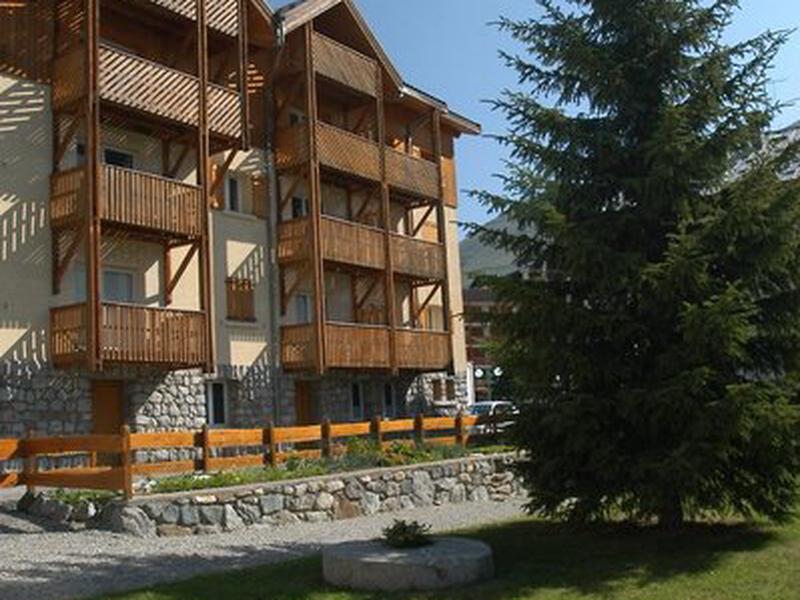 2260189435189FD6521C39382CC1AC8C