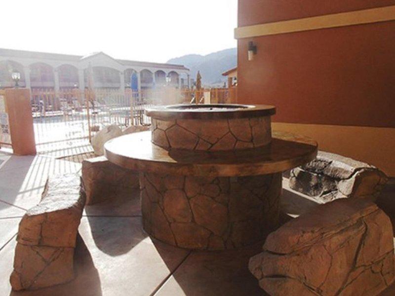 ECCEC41B2D24DD170D19868DD140241E