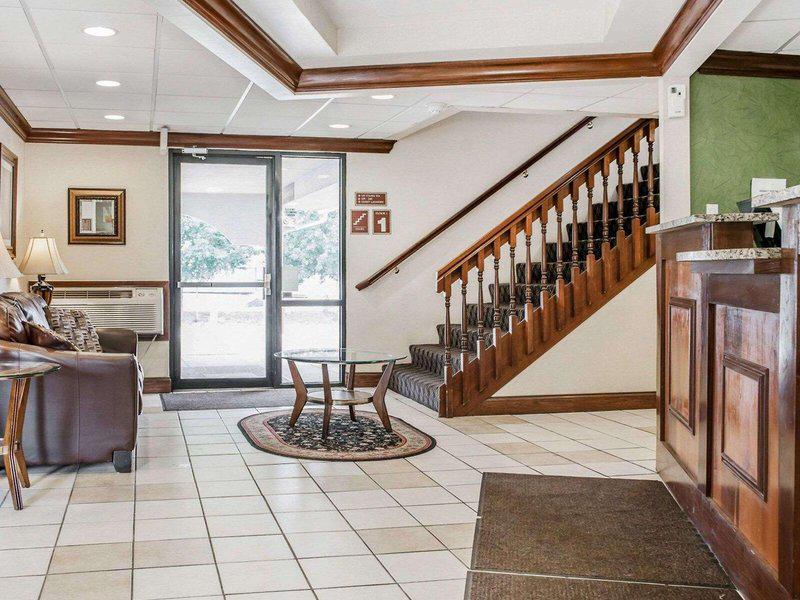 7B13CFA58AC7055B8390B53513610619