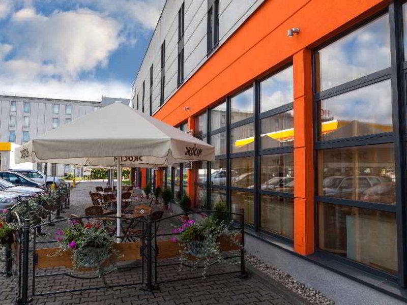 50BD32F06744F8BBB220C2E4FAE289BB