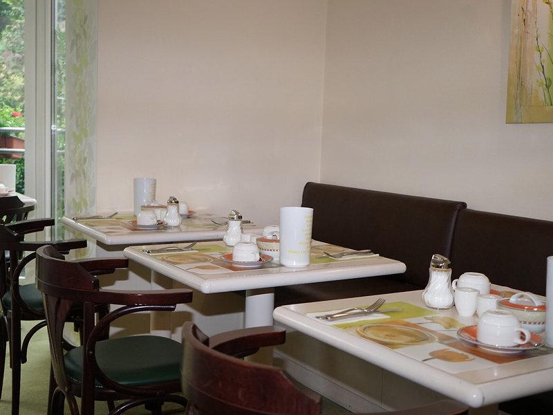 0966005252BEFF3C66BFF9B3880FEDE4