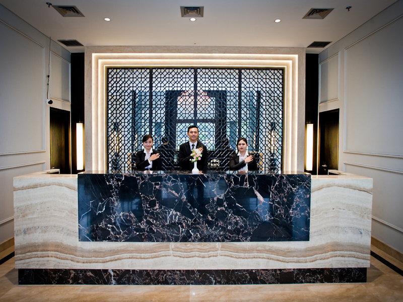 5FB86B9CC4215F67BF9D35B75E8FA8EF