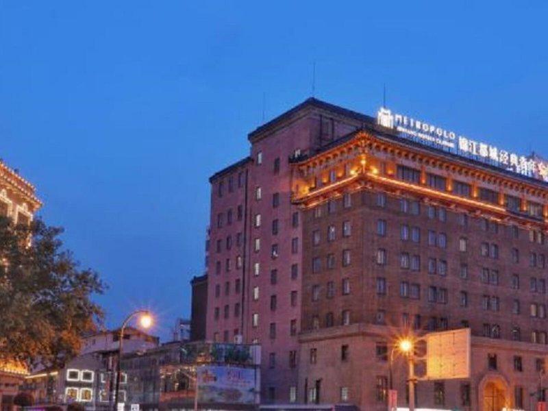 FC1C1B58A05A1F50B41B672A9544D9F9