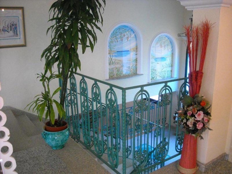 38B1CDC71354981B041D303D3F702DDE