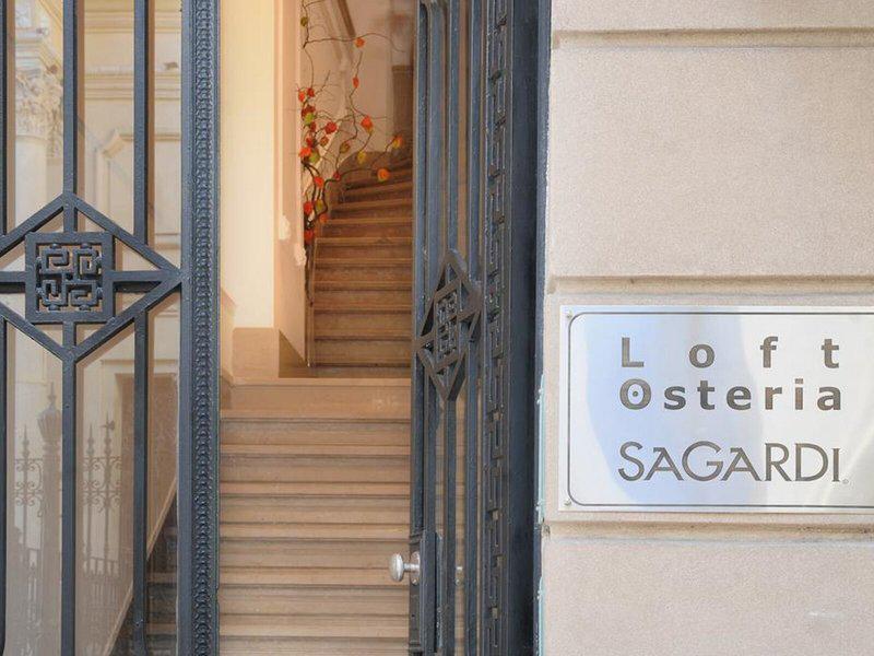 5AD2EDCA914B46550537E06DE2FA816E