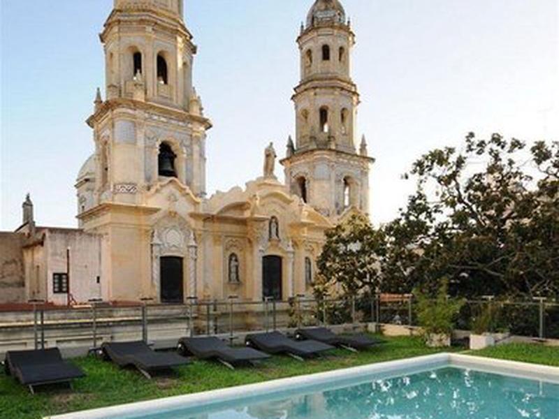 515FBA6CFD990048F09BC13FD4AF87C3