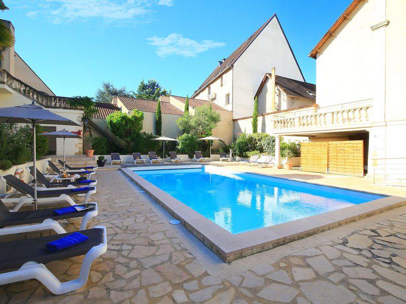 E8DB3AB0586D117F6AEF3539C34CAEC5