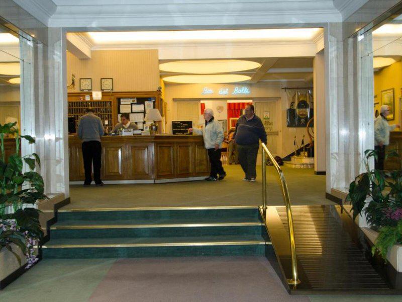 8BA0A5BEA24E564DF5CEEE36915FA38D