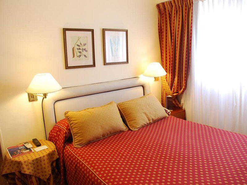 8F446F268C12E7857E790D4E8D4E8518