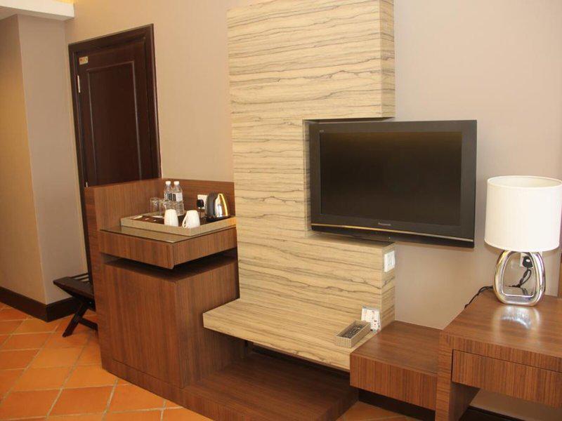 6BF025D8ABABE3FFAB538FA056F0BD05