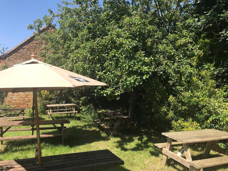 4C4EE6C4E0F6CA0B60C2DFBB0C05D85D