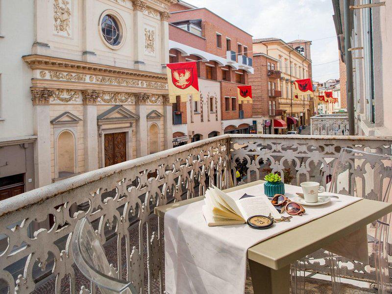 2B73A8B5D8F18297444733F573962473