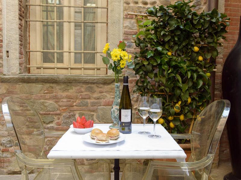 5F4279B79AAFC220F6A7BD4AF2E88B0E