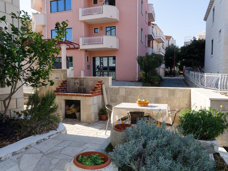 FF78FC2F5ECBB1286E1120E532C9E854